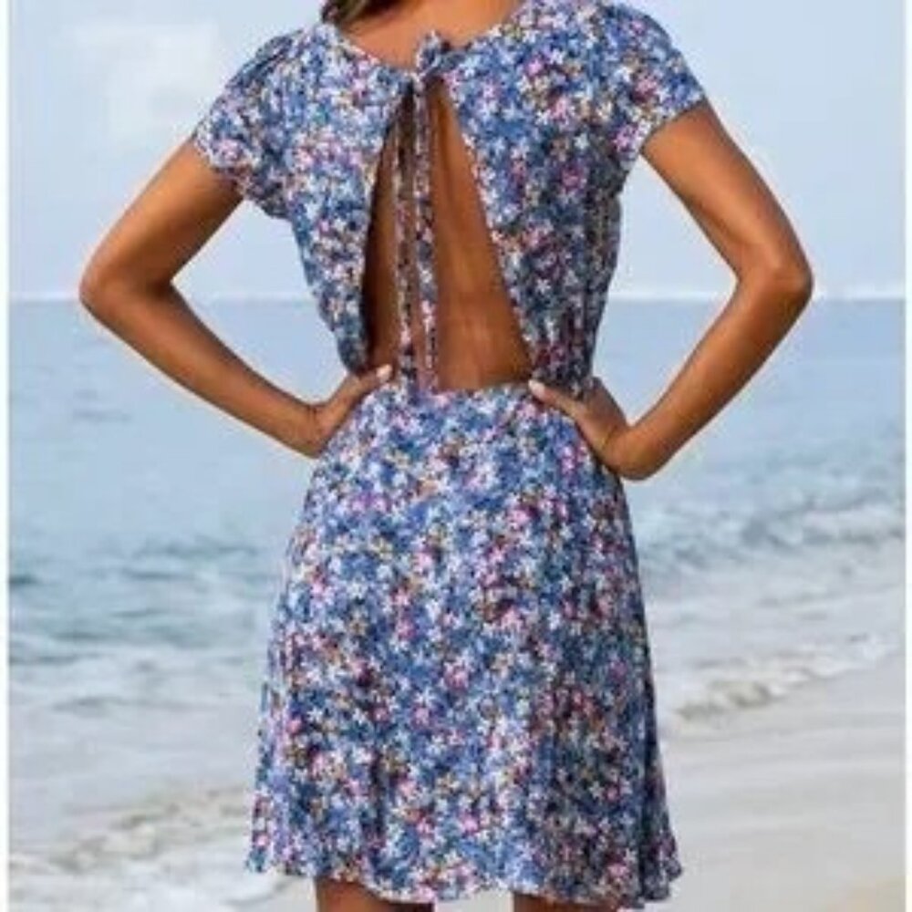 Cupshe‎ Chic Floral V-Neck Mini Dress With Back Tie Short Sleeves Romantic 70  L - Picture 2 of 9